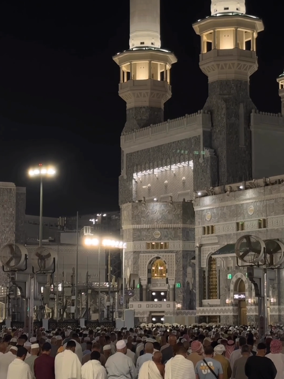 خِتامية باكيه لا توصف🤍😓 #ياسرالدوسري #قرآن #القرآن_الكريم #islamic_video #ياسر_الدوسري 