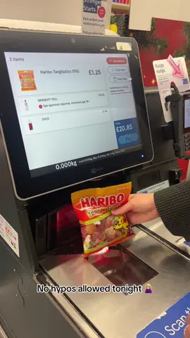 It’s all about balance 🍬🍸 #type1diabetes #t1d #diabetes #diabetesawareness #diabetic 