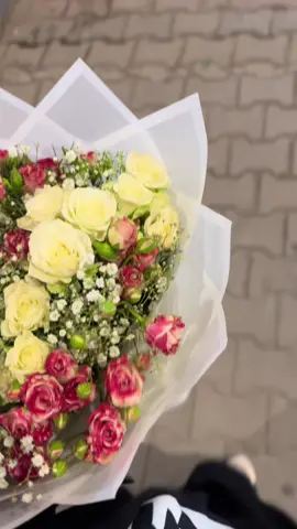 #جيت_جايبلك_ورد 🥺.                                    #رعدالناصري #شارع_السناتر_كربلاء              #ورد #new 