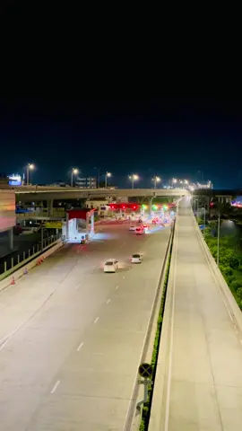 কুড়িল বিশ্বরোড এলাকার ঢাকা এলিভেটেড এক্সপ্রেসওয়ের টোল প্লাজা রাতের দৃশ্য কতটা সুন্দর দেখুন #naturelovers #beautifulbangladesh #dhakacity #Dhaka #fouryou #srstory #foryoupage 