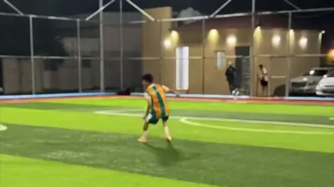 ع وين🫸🏻؟ #الكورة_عشق_لاينتهي #دفاع #اكسبلور #الاصابات_الرياضية #Mmmmmmmmmmmmm 