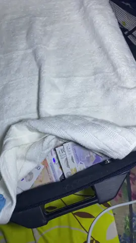 get your notes 5s, 10s, 20s and 50s only the best quality in the market #UKmoney #BritishCurrency #PoundsAndPence #UKFinance   #BritishEconomy   