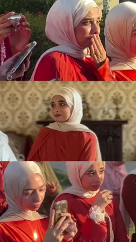 Seeing my best friend get married is so emotional that I can’t hold back my tears. 🥹