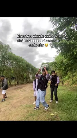 Nosotros juramos 💜👎🏿#humor #contenido #promo #ushef #colegio 
