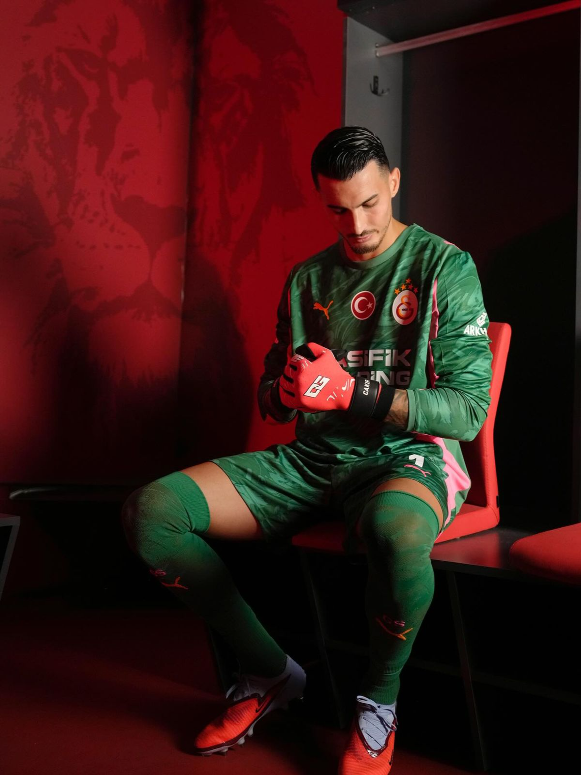 Takip Etmeyen Fenerli Olsun! #em1rano #edit #uğurcançakır