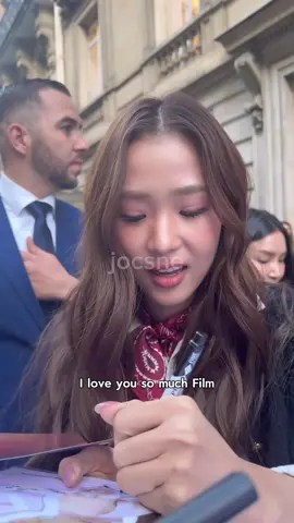 Her English is so cute #NamtanFilmPoloRalphLauren #namtanfilm #filmrachanun #parisfashionweek #poloralphlauren #gmmtv #thaigl #fyp #fyppppppppppppppppppppppp 