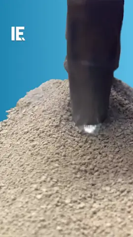 With a granular flux blanket to shield the process, the welding comes out smooth with minimum splatter. 📹: boldicenter com_ / IG