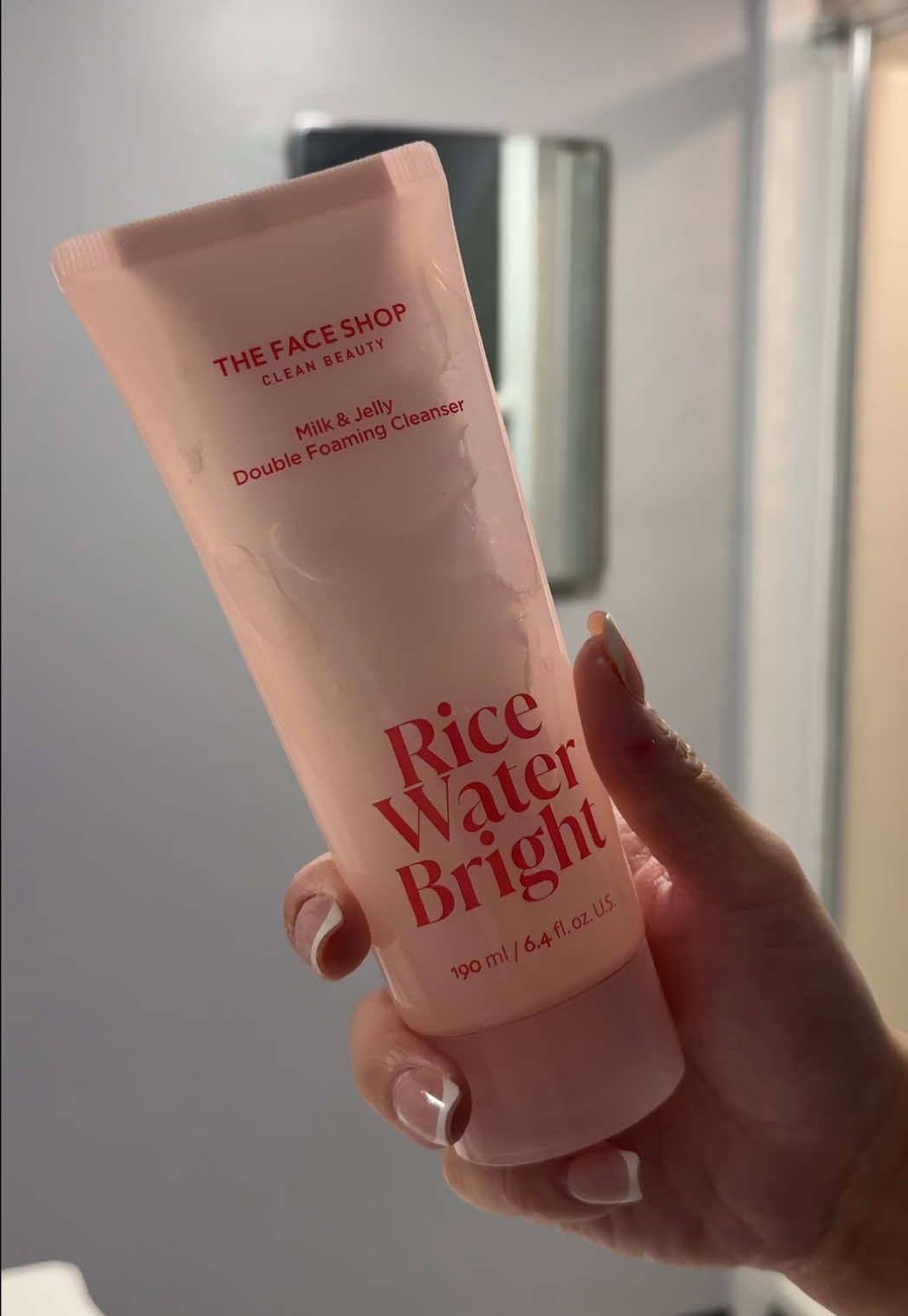 Meet a first-of-its-kind, one-step Korean double cleanser from the cult-favorite Rice Water Bright collection by @The Face Shop US —two formulas in one innovative tube: a rice milk cleansing oil to gently melt away makeup & SPF, and a rice water gel cleanser to purify and refresh.  #thefaceshop #koreanskincare #gifted #ricewaterbright #doublecleansing 