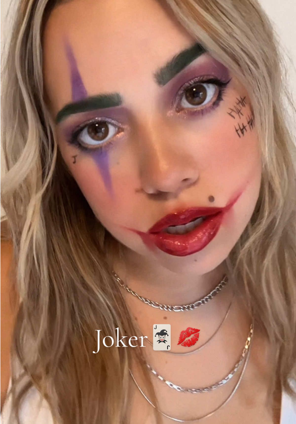 Would you.. live for me?🃏💚💋 (day 4/31  #joker) #jokermakeup #31daysofhalloween #31daysofhalloweenmakeup #dccomics #halloweenmakeup 