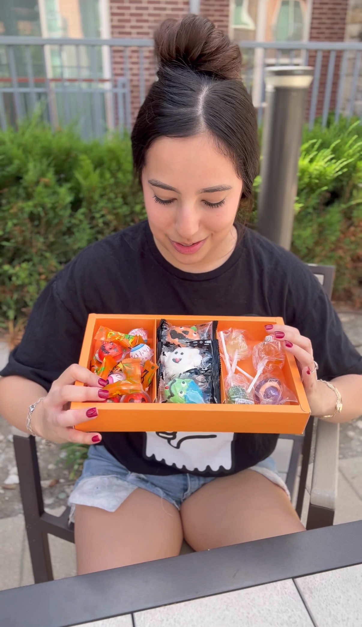 Probando dulces de Halloween   . . #halloween #halloweencandy #mukbang #probandocomida #halloweenfinds 