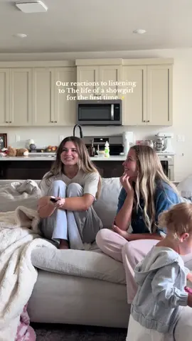 And yes we love it 🧡🧡🧡 @ashlynjhoward #thelifeofashowgirl #ts12 #tloasg #taylorswift #fyp 