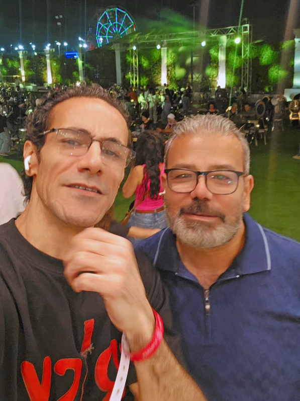 أجمل مفاجأة 🤩  سفير الجيل الذهبي 🎧  @Ashraf Elhaddad  @Moustafa Amar #مصطفي_قمر #جيل_الطيبين #نوستالجيا #خالد_مؤمن🎧 #fyp 