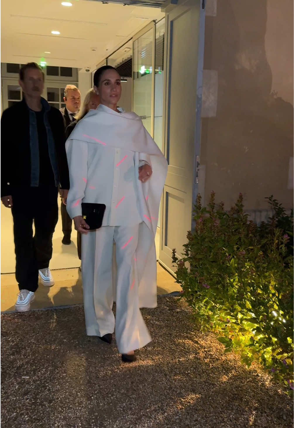 #meghanmarkle #balenciaga #TikTokFashion #pfw 