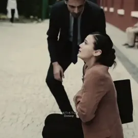 Ceylin sadece duygularindan kaciyo muydu yoksa gercekten guclu biri miydi? #yargi #pinardeniz #kaanurgancıoğlu 