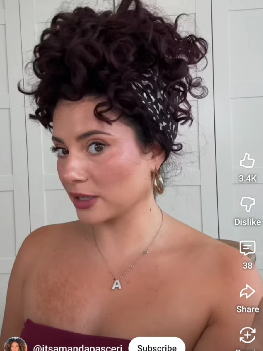 #silkscarfstyling #silkscarf #wavyhair #curlyhairgirl #hairfail 