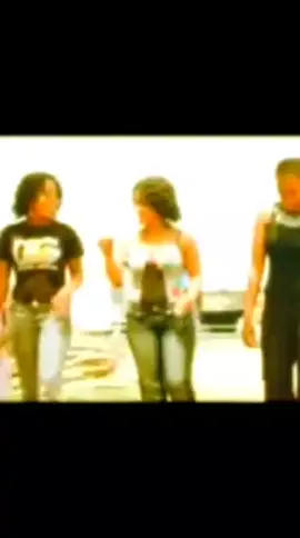 L'amour quand ça nous tiens  #viralvideos #visibilite #foryoupage❤️❤️ #pourtoii #retroafricain🛖 