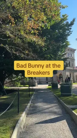 honestly iconic  #badbunny #breakers #icons 