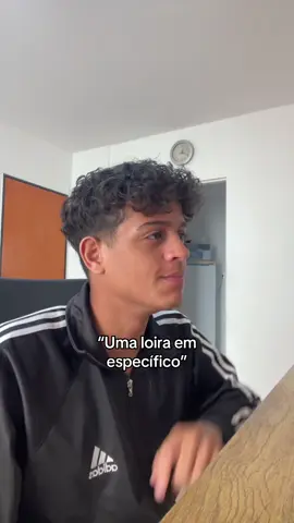 Loira fácil de arrumar #fyp #sabrinacarpenter 