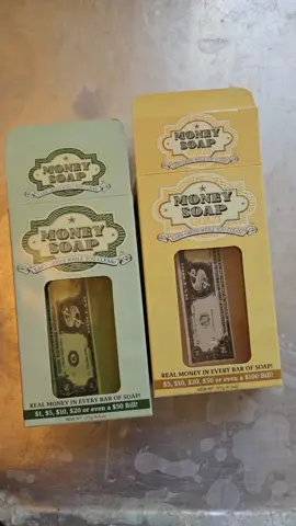 Ope ing a gold and an original.  Had a nice surprise. #moneysoap #tiktokshop #gift #giftideas #moneysoapbar 