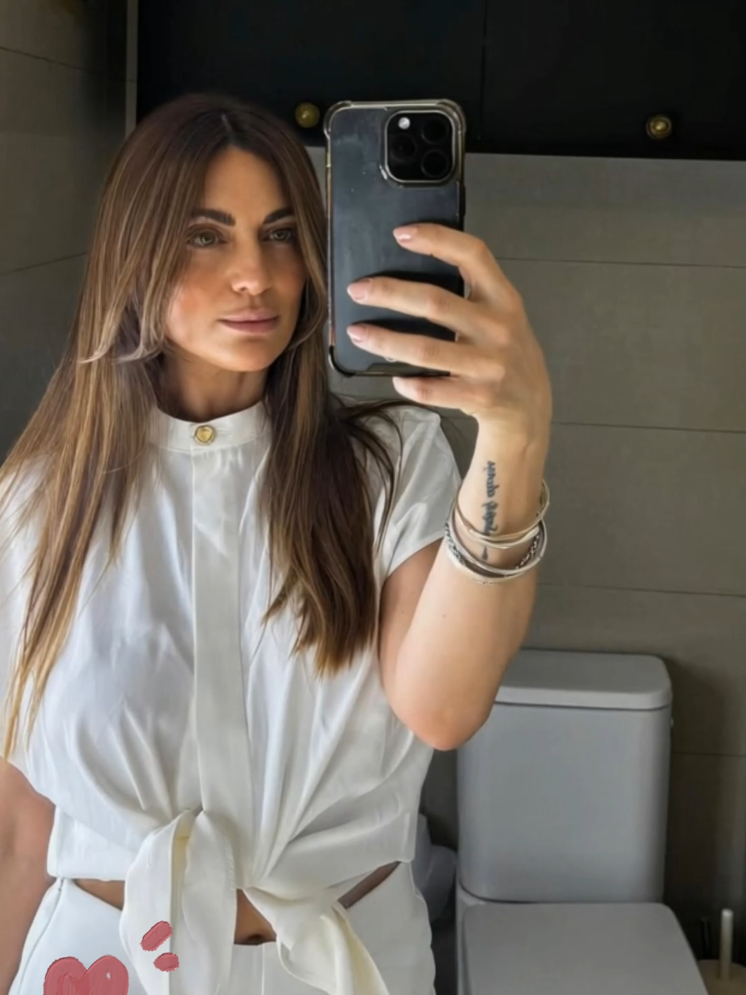 #paratii #fyp #Fashion #lali #whiteoutfit #Rihanna 🤍​🤍​