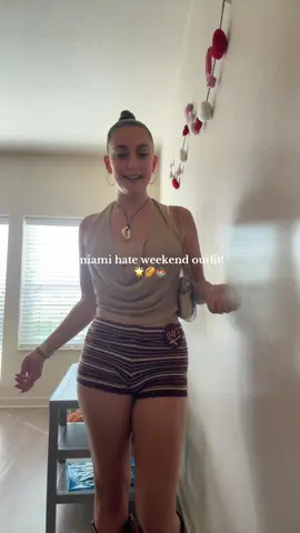 obsessed with this fit thanks to @Tiger Mist @Raide #fsu #gamedayoutfit #OOTD #CollegeFootball #tallahassee 