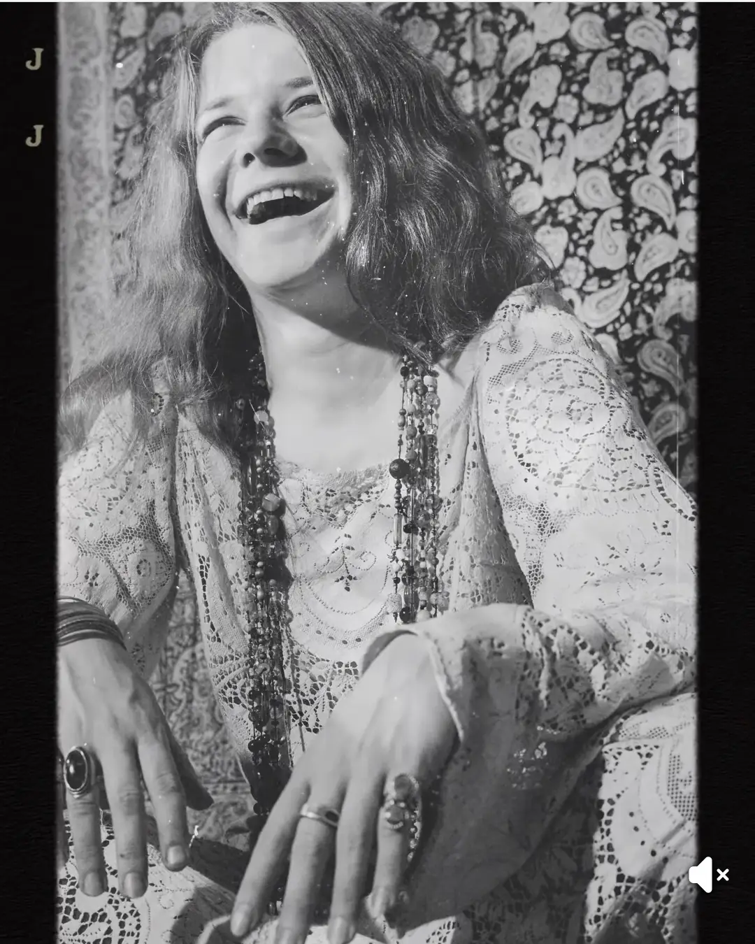 @Helsy  Today we’re remembering Janis Joplin... not just for her voice, but for the way she used it. Janis didn’t fit into the mold of what a woman in music was supposed to be in the late ‘60s. She didn’t try to. She broke it apart completely. She sang without restraint. She performed like her life depended on it. She made space for women who didn’t want to sound “pretty” or “perfect” – just real. “I’d rather not sing than sing quiet.” We’re grateful she never did. ❤️