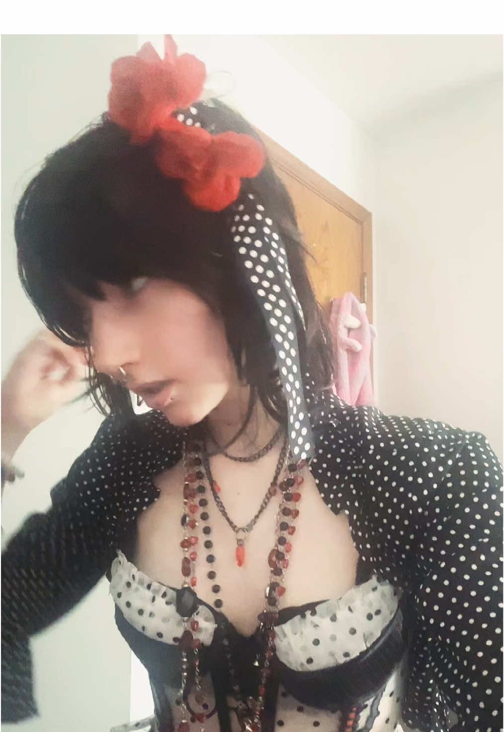 Fashion school rlly got me questioning my abilities like never before T_T #fashion #strawberryswitchblade #fitcheck #outfit #fyp 