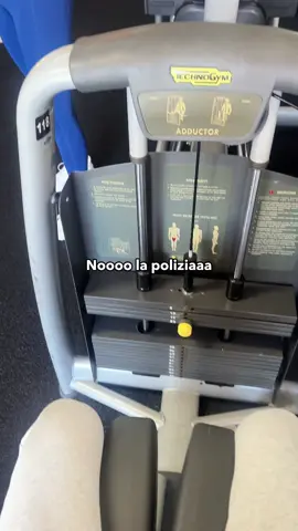 noo0oo000oo0o 🫠 #nooo#police#gym#gymhumo #Shapermint 