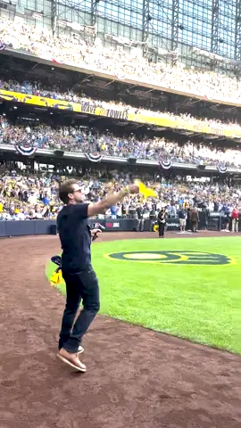 Let’s go @Brewers ⚾️