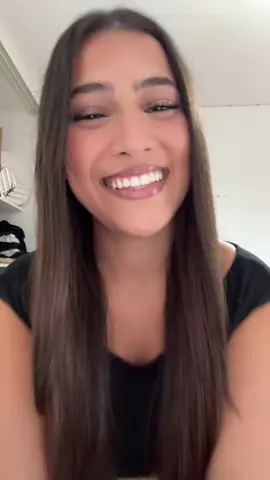 Pourquoi elle s’incruste ? @Maissahocini @Sofia 