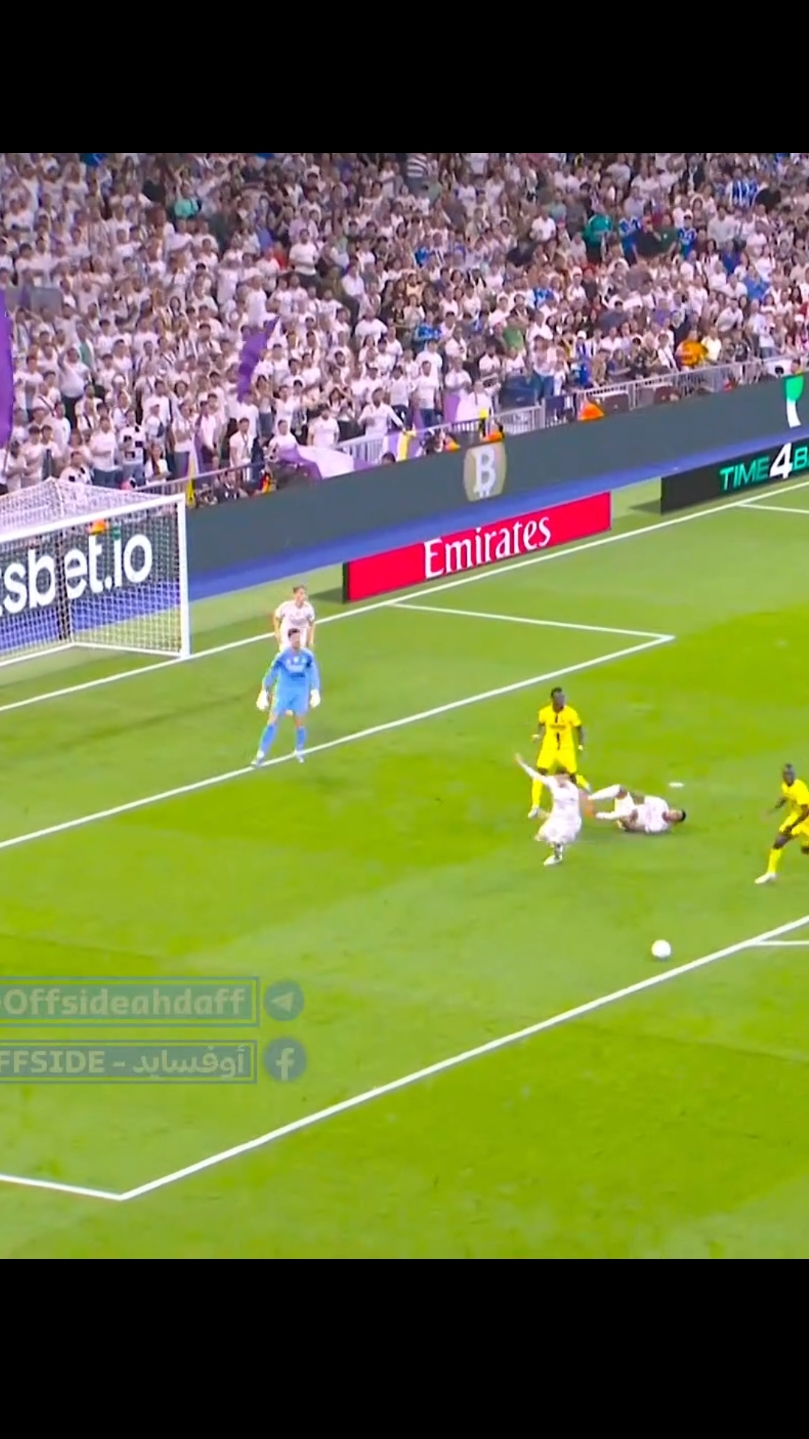 إنقاذ كورتوا #ريال_مدريد #madrid @realmadrid6280 