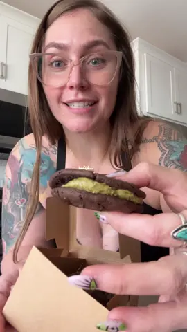 My fat little heart has died and gone to duabi chocolate heaven!! 🤤 @🦋 Nicole Ashley Smith 🦋 you kiiillled these!!! 🔥 👏🏼 #duabichocolate #cookies 