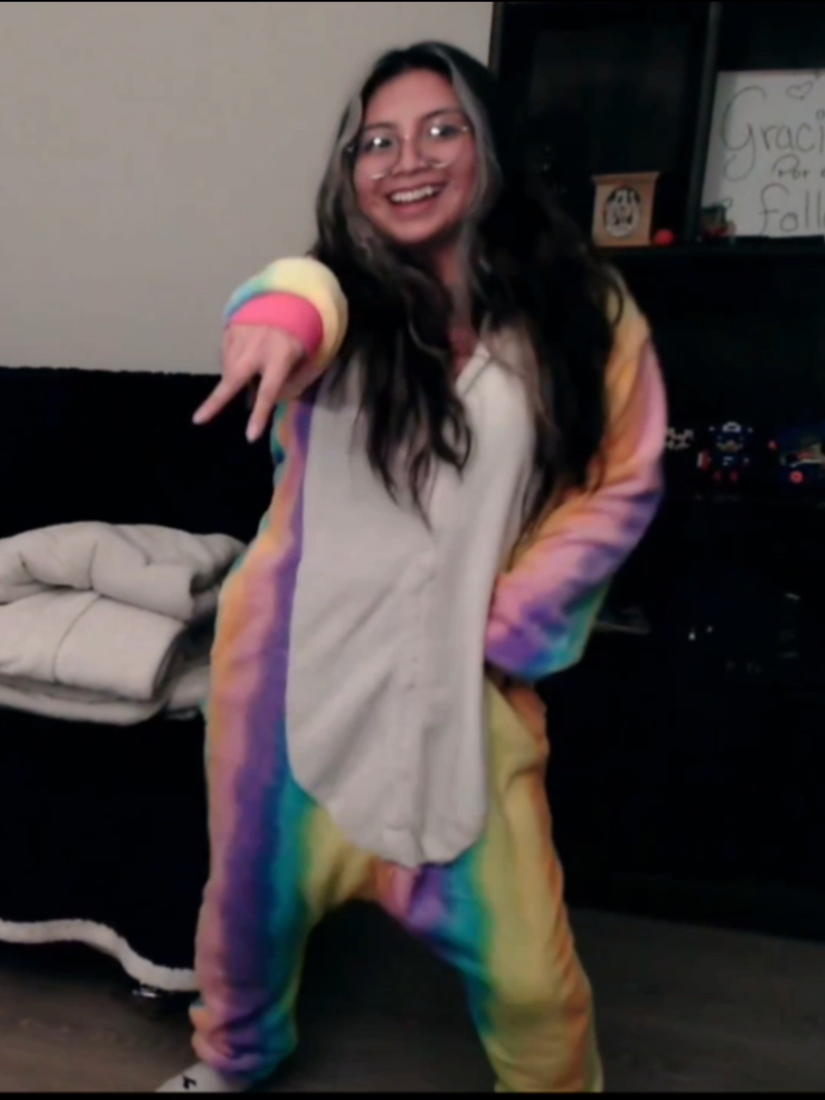 Haciendo bailar a los streamers el tin tin tin tan tan tan parte 19 @Dreyla #tintintintantantan #SeOrDis #streamers #kick 