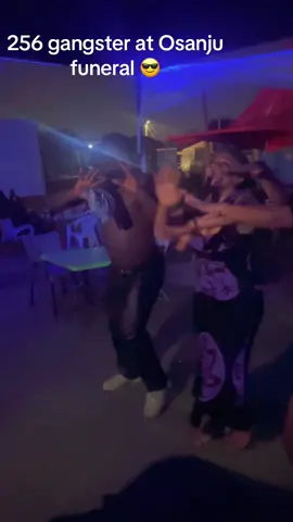 This guy and dance de3 5&6 😂😂#dance @256 gangster @1foreign_god @🦅𝓠𝔀𝓮𝓴𝓾 𝓡𝓲𝓬𝓬𝓱🦅 