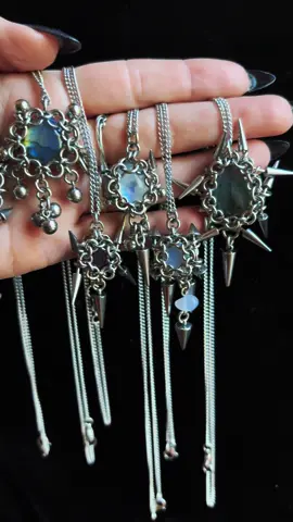 Simple Gemstone Pendants. Sometimes simple is beautiful. Decided to try some spiky cabachons on stainless chain instead of my more intricate chainmail piece’s.  #chainmail #chainmaille #chainmailjewelry #altstyle #gothfashion 