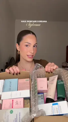 Hauls de skincare coreana trazem-me tanta felicidade 😋 código SHOPLARA na @Stylevana 🤍 #koreanskincare #skincare #kbeauty #haul #beauty 