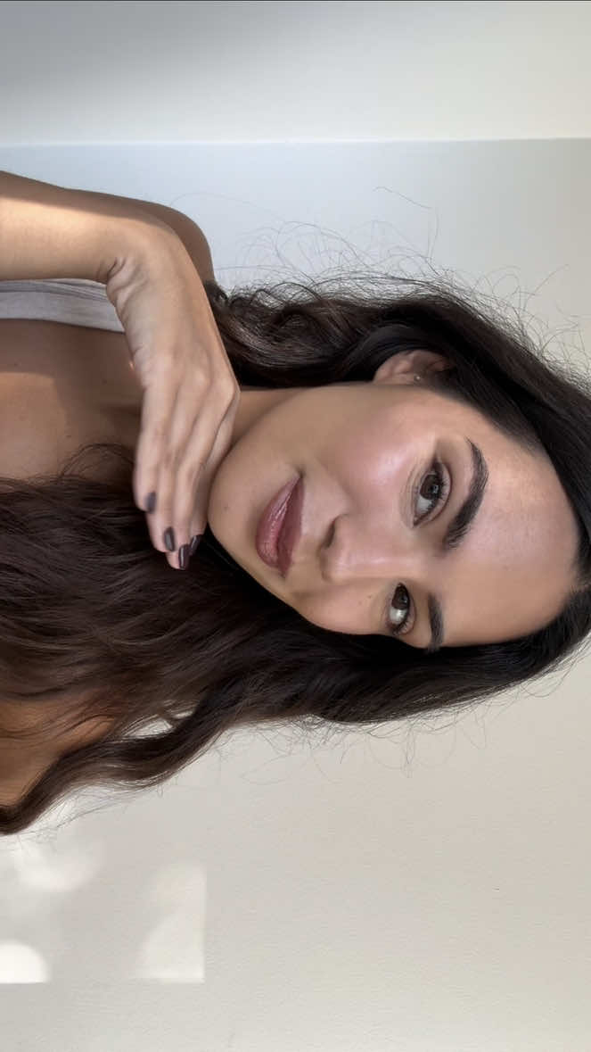 promise I will 🤞🏼 5 mins clean girl makeup routine @GirlsLivingWell #makeup #cleangirl #grwm #fyp 