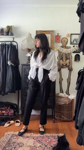 Sometimes I really love the crispness of a white shirt. #whatiwore #outfitinspo #outfitideas 