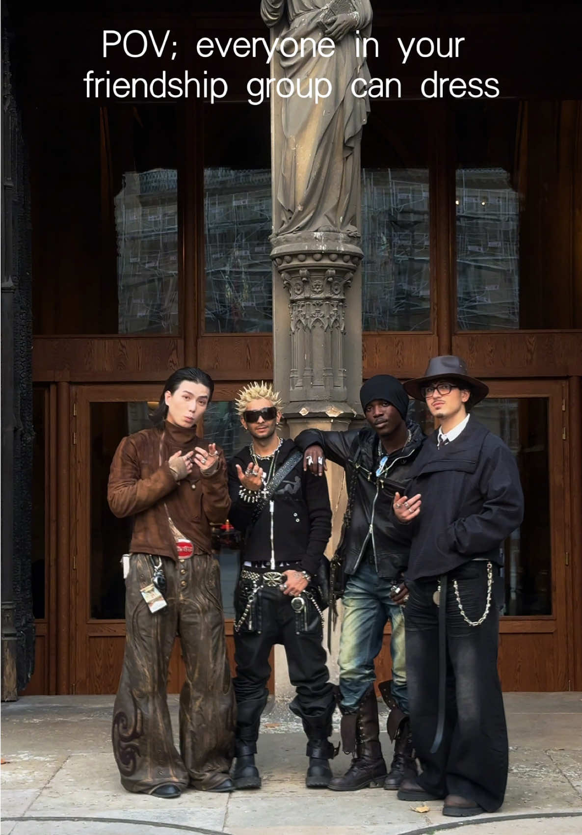 “tag your fashion friends ”#fyp #fashion #fashionweek 