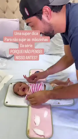 Super dica para as mães e papais na hora de trocar a fralda do bê🩷🩵#bebe #fralda #gravidez #maedeprimeiraviagem #dicademae 