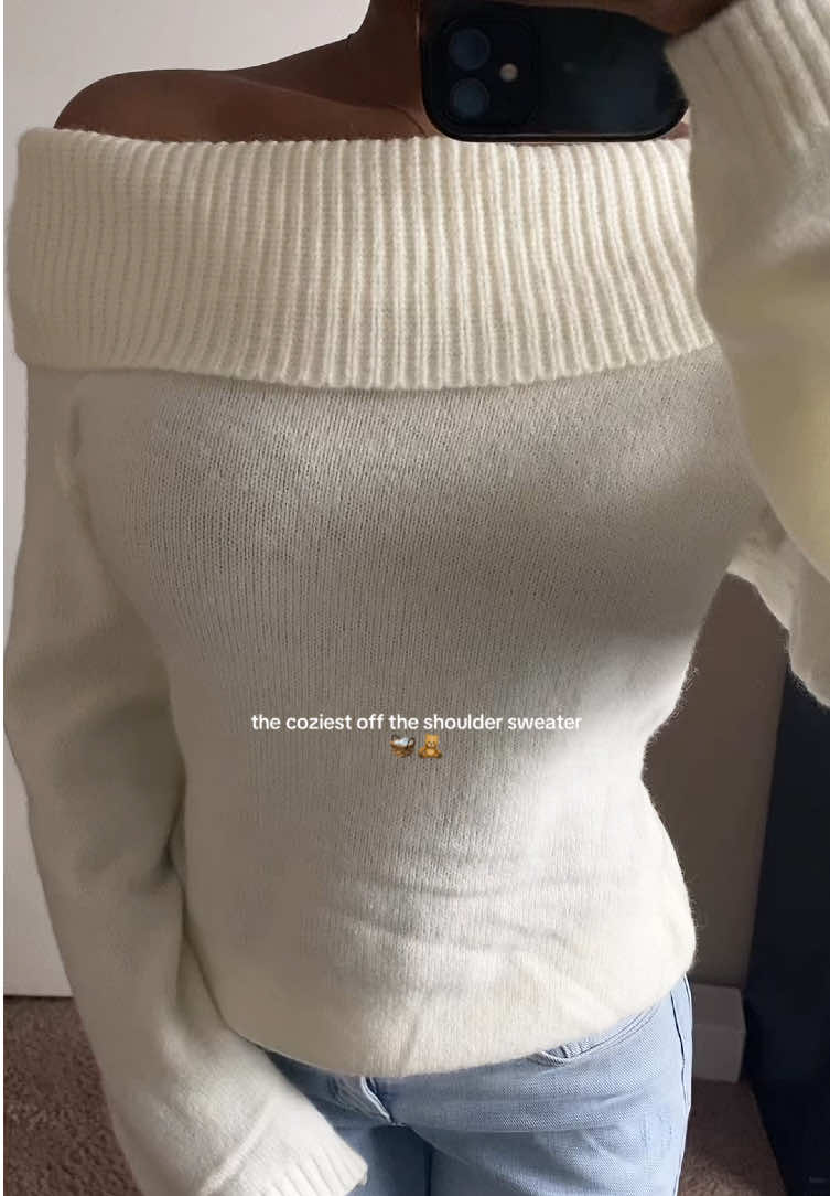 the cutest off the shoulder sweater🧺🧸 #fallfashion #sweaterweather #cozyoutfit #winterfashion #tiktokshop 