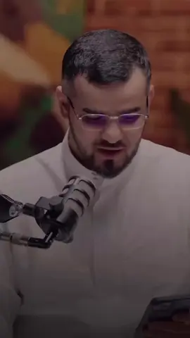 صَبورٌ وَلو لَم تَبقَ مِنّي بَقِيَّةٌ قَؤولٌ وَلَو أَنَّ السُيوفَ جَوابُ .. - أبو فراس الحمداني  - @عبدالله العنزي - أبوأصيل  #شعر #بودكاست #فصحى #أدب #مدح 
