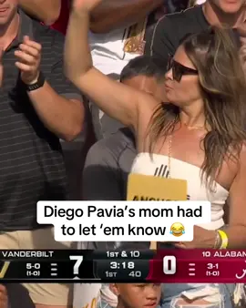 #Mom hit the first down celly 🔥 #sports #football #cfb  #alabama 