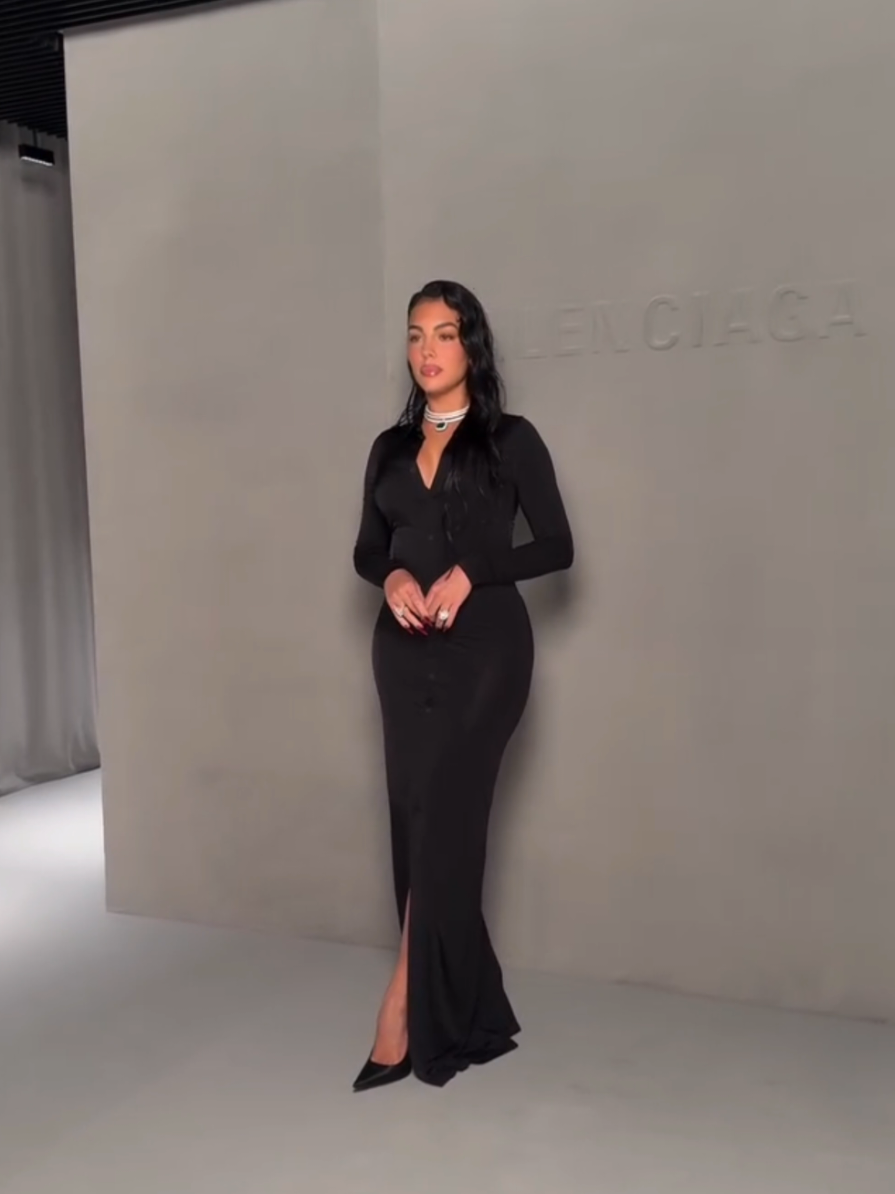 always stunning 😍🖤 #georginarodriguez #cristiano #foryoupage #fyp 