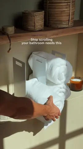 No more towels ruining your bathroom aesthetics 😌 #organizationideas #organizationtips #bathroomorganization #fyp #westwing 