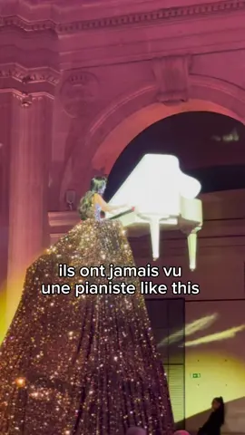 qui a déjà vu une pianiste like this ?  #pianiste #levitating #intheair #likethis #pourtoi 