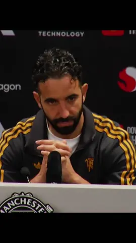 🚨🗣️ Rúben Amorim on Benjamin Šeško's signing:  “He’s here to score goals and offer a unique profile. He’ll build better chemistry with his teammates. His link-up with Senne [Lammens] on balls is crucial in this league, more than people realize. He’s dominant on throw-ins, and his attributes can help us secure wins. We’re thrilled with him. He’s hard on himself, which isn’t a negative. He has room to grow and achieve even more.”#sesko #brunofernandes #cunha #manchesterunited #rubenamorim 