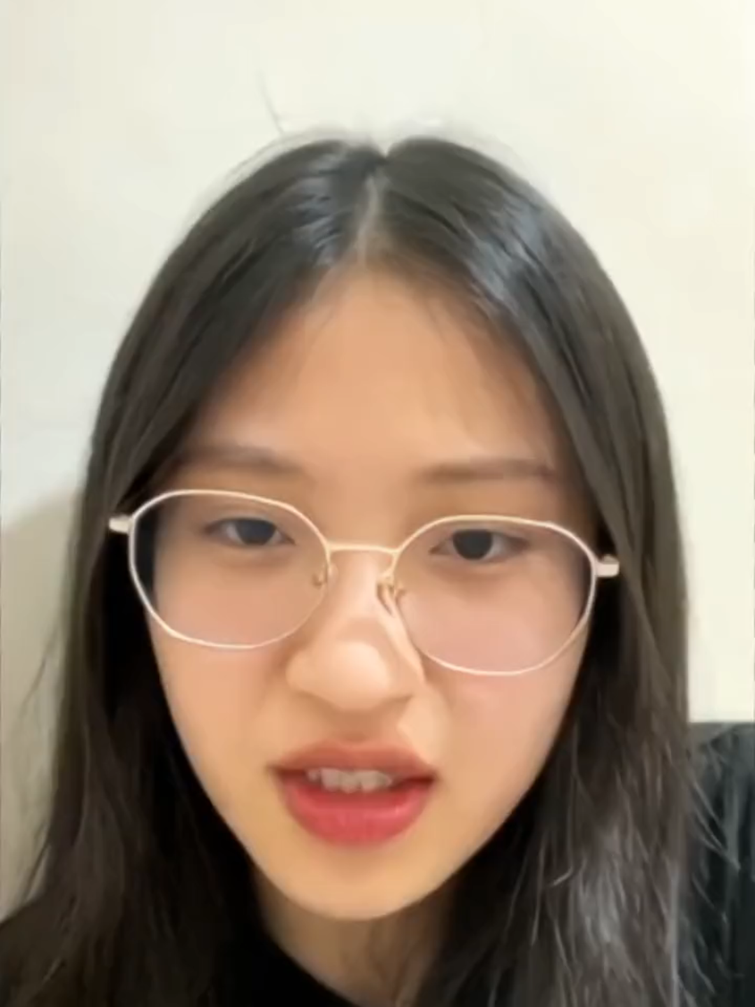 susah bgt bikin beliau salting yak😭🤣 @jkt48.mikaela ##mikaelajkt48 #jkt48 #fyp