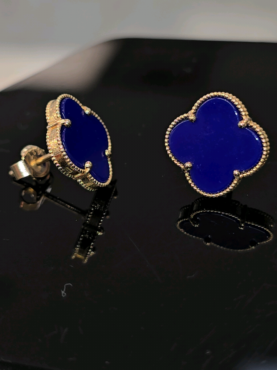 @TAMAYOS THE BIG STORE @TAMAYOS THE BIG STORE @TAMAYOS FABRICA DE ORO @tamayoshoustonoficial @tamayosbrownsville #tamayos #gold #webuygold #girls #earrings 