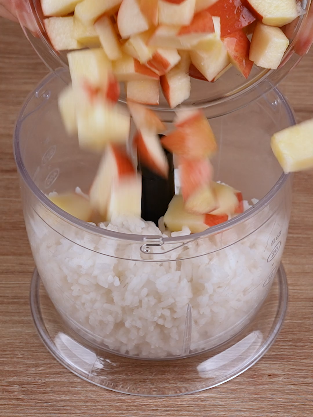 Everyone is mixing rice with apple after seeing this genius idea #cooking #EasyRecipe #quickrecipes #Recipe #recipes #cook #apple #rice #bread #cake #breakfast #viral #viralvideo